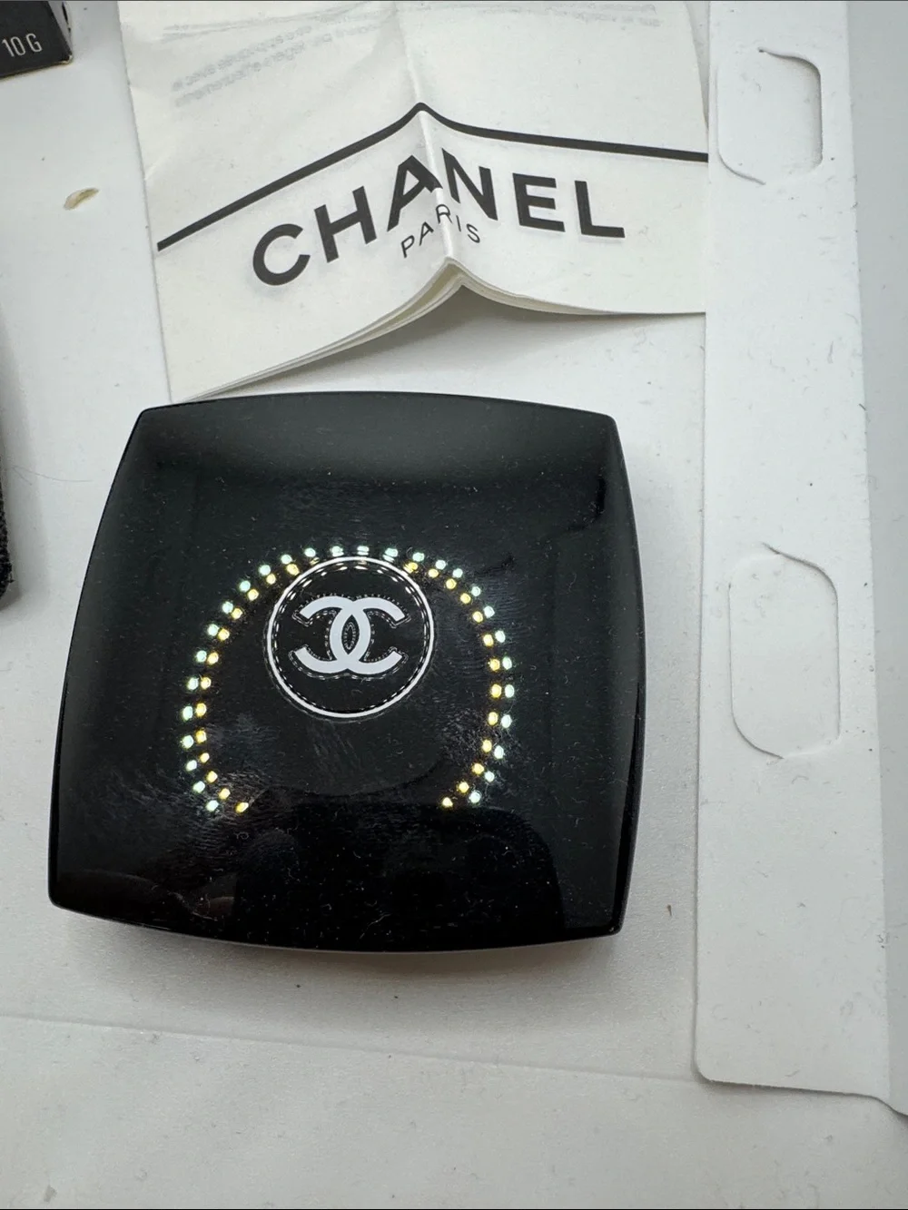 Chanel Lapoudre pressee 01 crystalline.